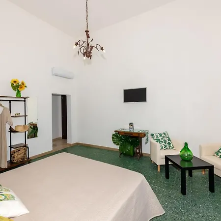 Yourhome - Casa Marina Apartment