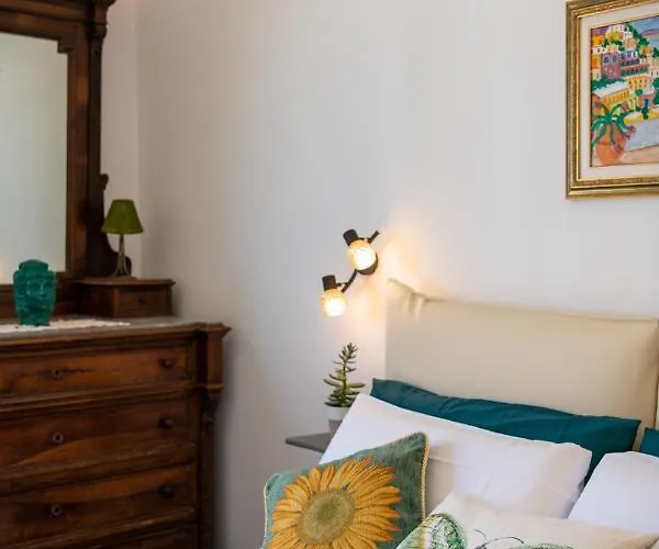 Yourhome - Casa Marina Apartman *